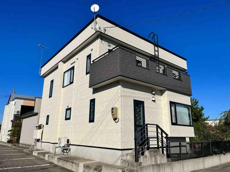 外壁金属サイディングカバー工事、屋根塗装工事