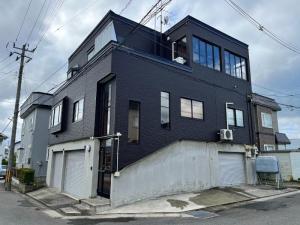 青森市　M様邸　外壁金属サイディングカバー・屋根塗装工事